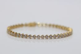 18ct Yellow Gold Ladies Diamond Bracelet