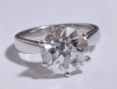 Stunning diamond engagement ring has a 100% natural 3.76 carat diamond
