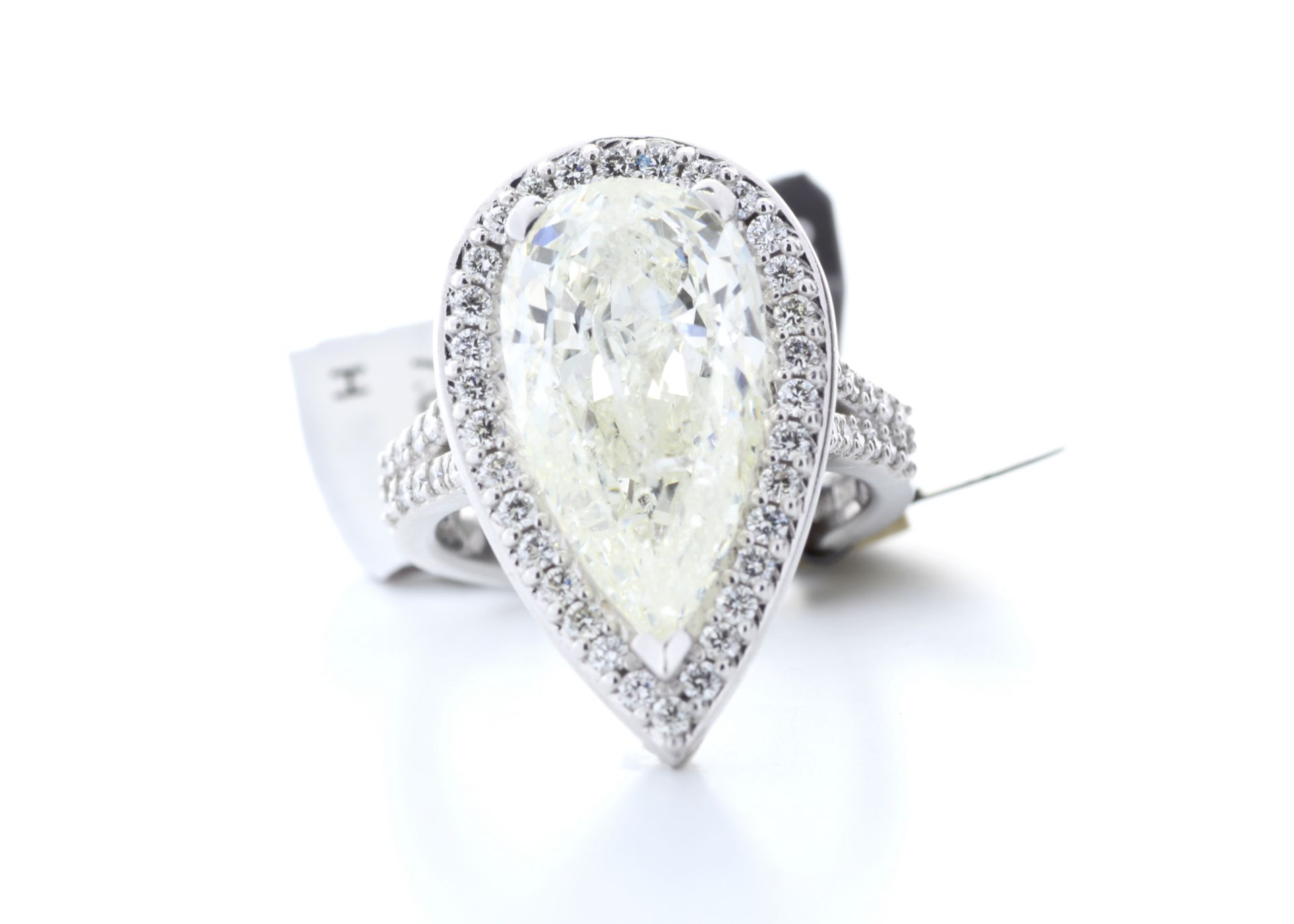 18ct White Gold Single Stone Pear Cut Diamond Ring 7.00
