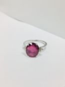 18ct Ruby Diamond Cluster ring,6ct Ruby natural(treated) 0.36ct diamond i colour si clarity,2.9gms