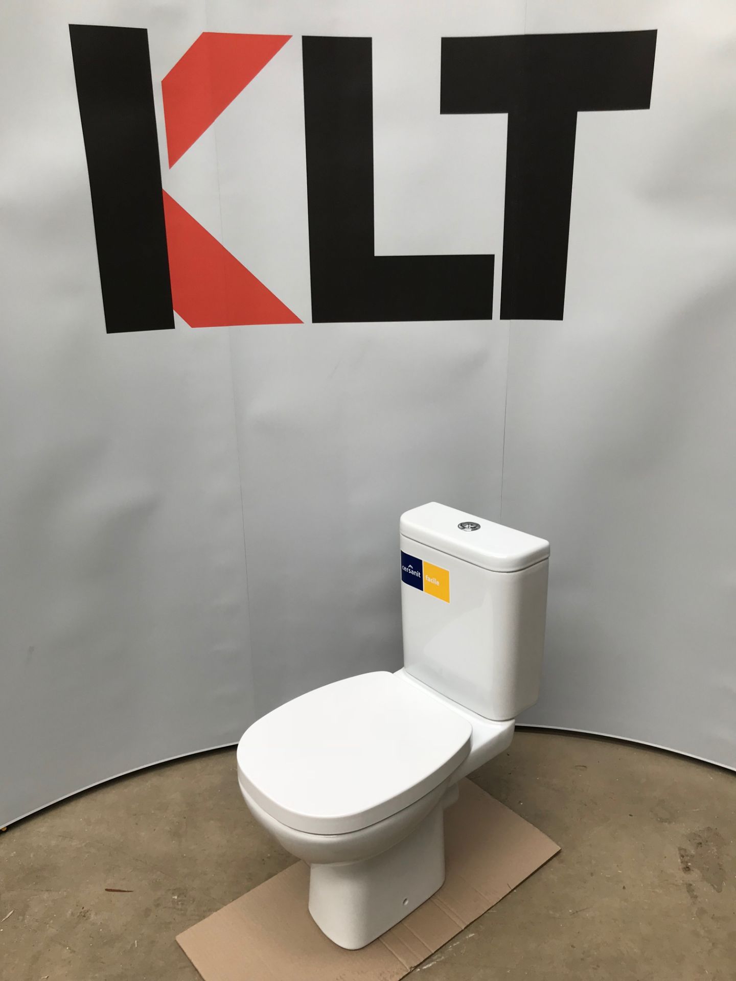 3 x FACILE CLOSE COUPLED TOILET