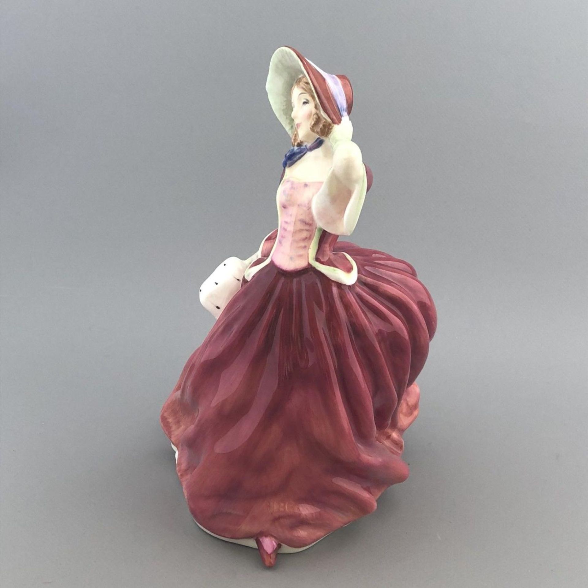 English Porcelain Figurine "Autumn Breezes" - Royal Doulton HN 1934 - Vintage - Image 2 of 5