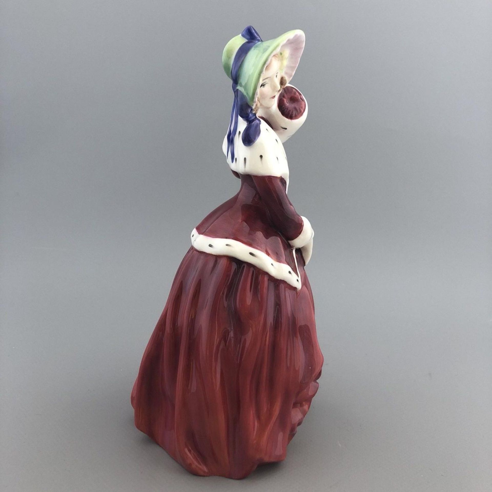 English Porcelain Figurine "Christmas Morn" - Royal Doulton HN 1992 - Image 2 of 4