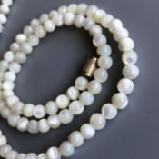 Antique Mother of Pearl Bead Necklace - small round 4mm beads - screw clasp