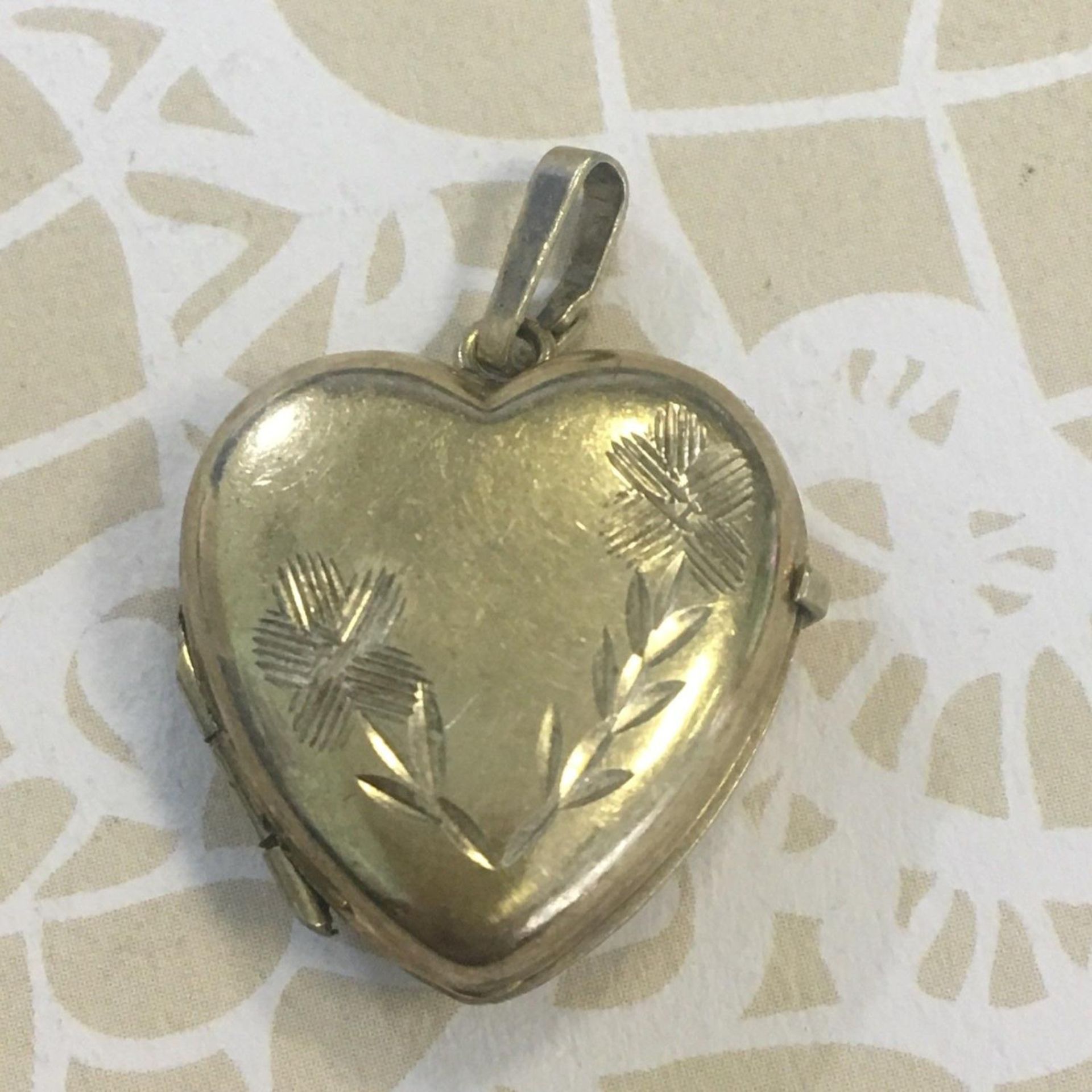 Pretty Vintage Solid Silver Gilt Heart Shaped opening Locket Pendant