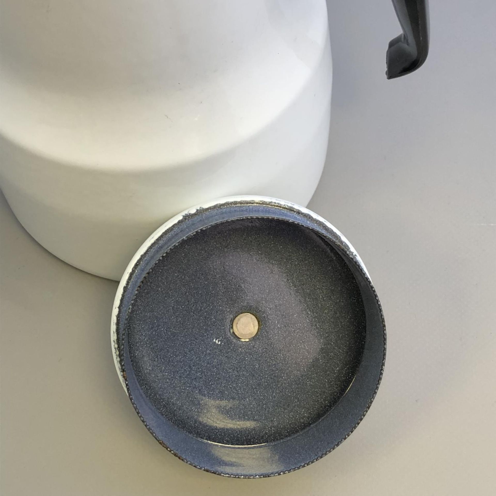 Scandinavian Design Enamel Coffee Pot - Unmarked - Black & White Retro Kitchen - Image 2 of 5