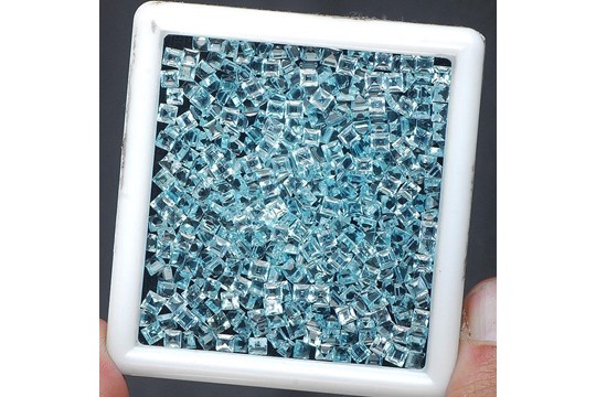 Amazing Collection 69.50 Carats. 375 Pieces Igl&I Certified Natural Blue Topaz Investment Gemstones.