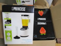 Brand new and Sealed Princess Piano 10 Speed Blender