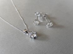 0.30ct / 0.60ct diamond solitaire set in 18ct gold. 0.30ct pendant with a brilliant cut diamond