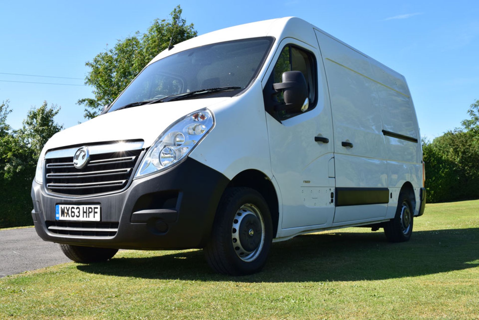 2013 Vauxhall Movano F3500 CDTI L2H2 Panel Van With Ramp, Winch And Washable Lining - Image 3 of 14