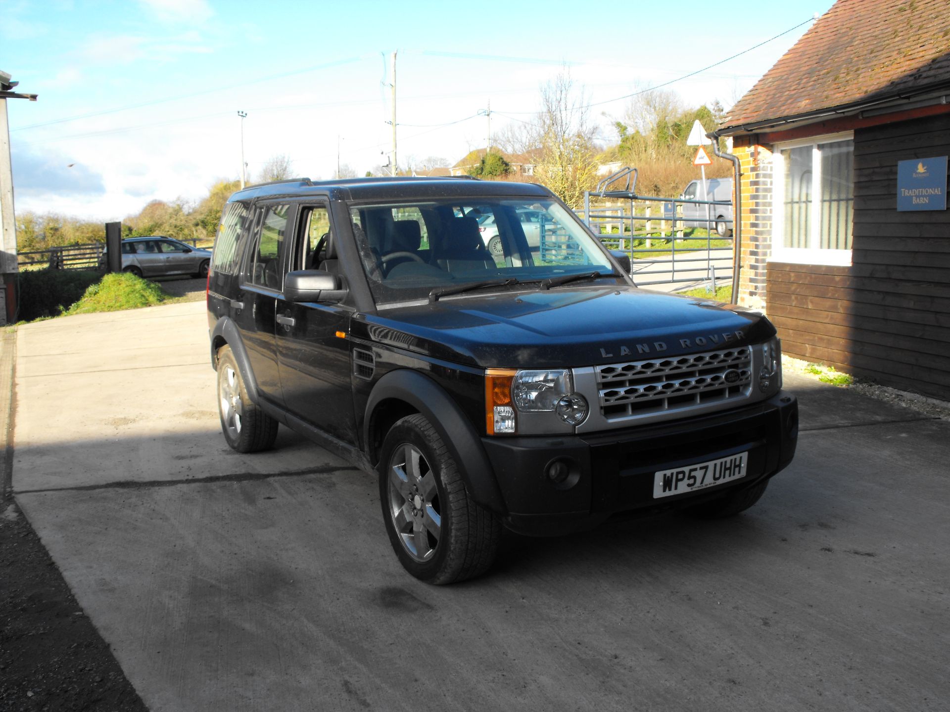 2008, Land Rover Discovery 3 TDV6 - No VAT on hammer. - Image 2 of 10