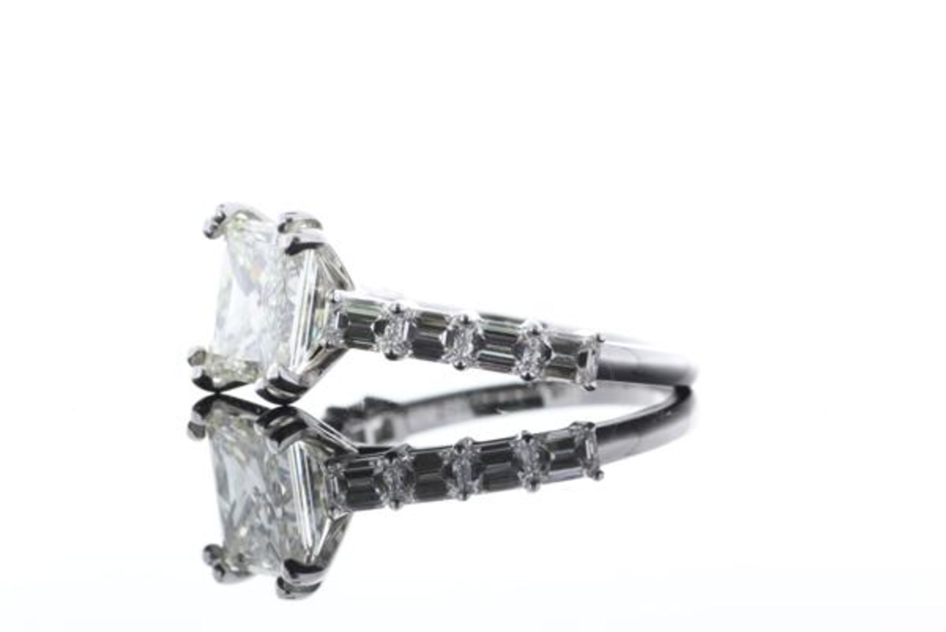 18ct White Gold Single Stone Princess Cut Diamond Ring with emerald shoulders 3.09 - Image 15 of 67