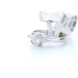 18ct White Gold Three Stone Claw Set Diamond Ring 1.00