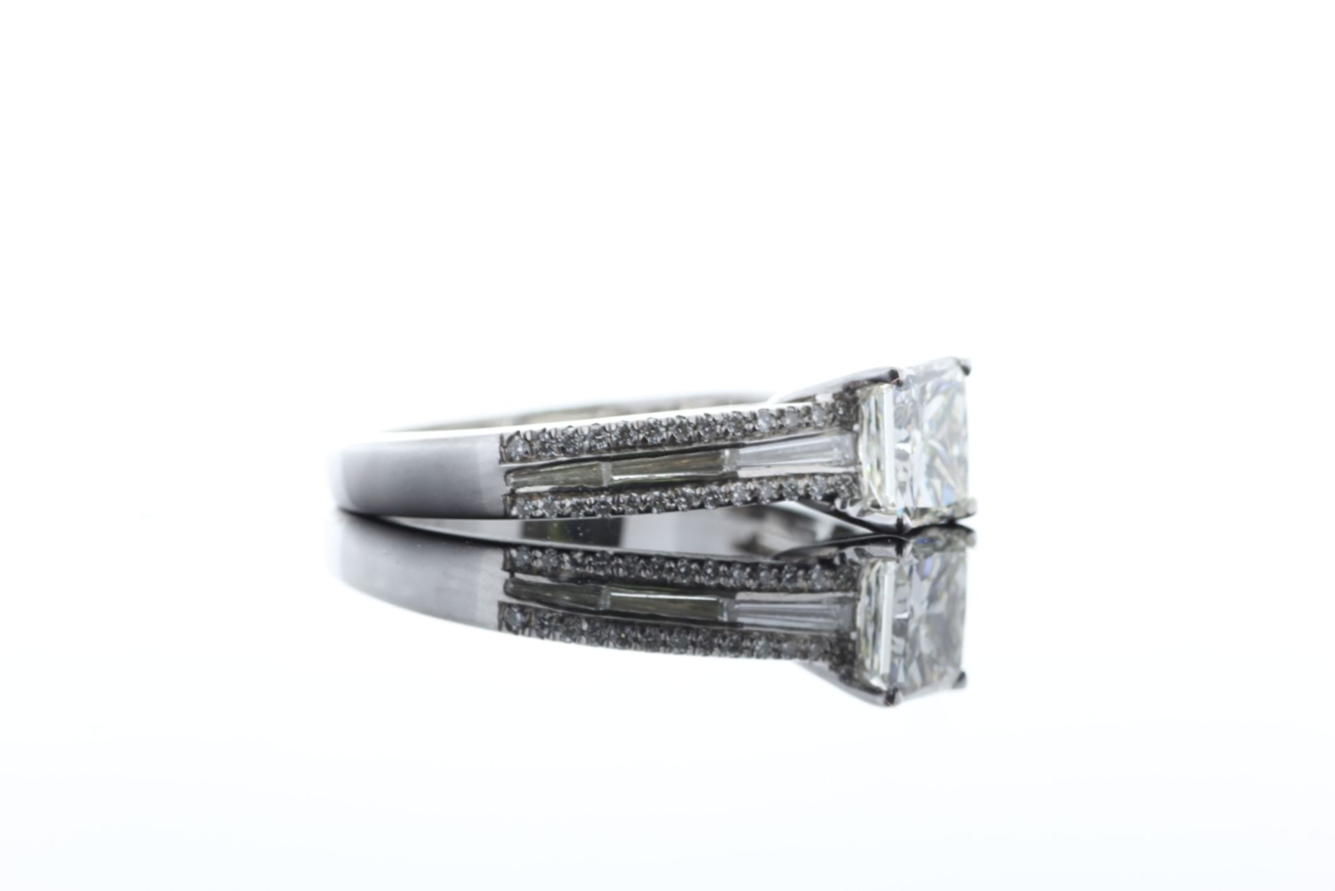 18ct White Gold Princess Cut Diamond Ring 1.55 - Bild 63 aus 74