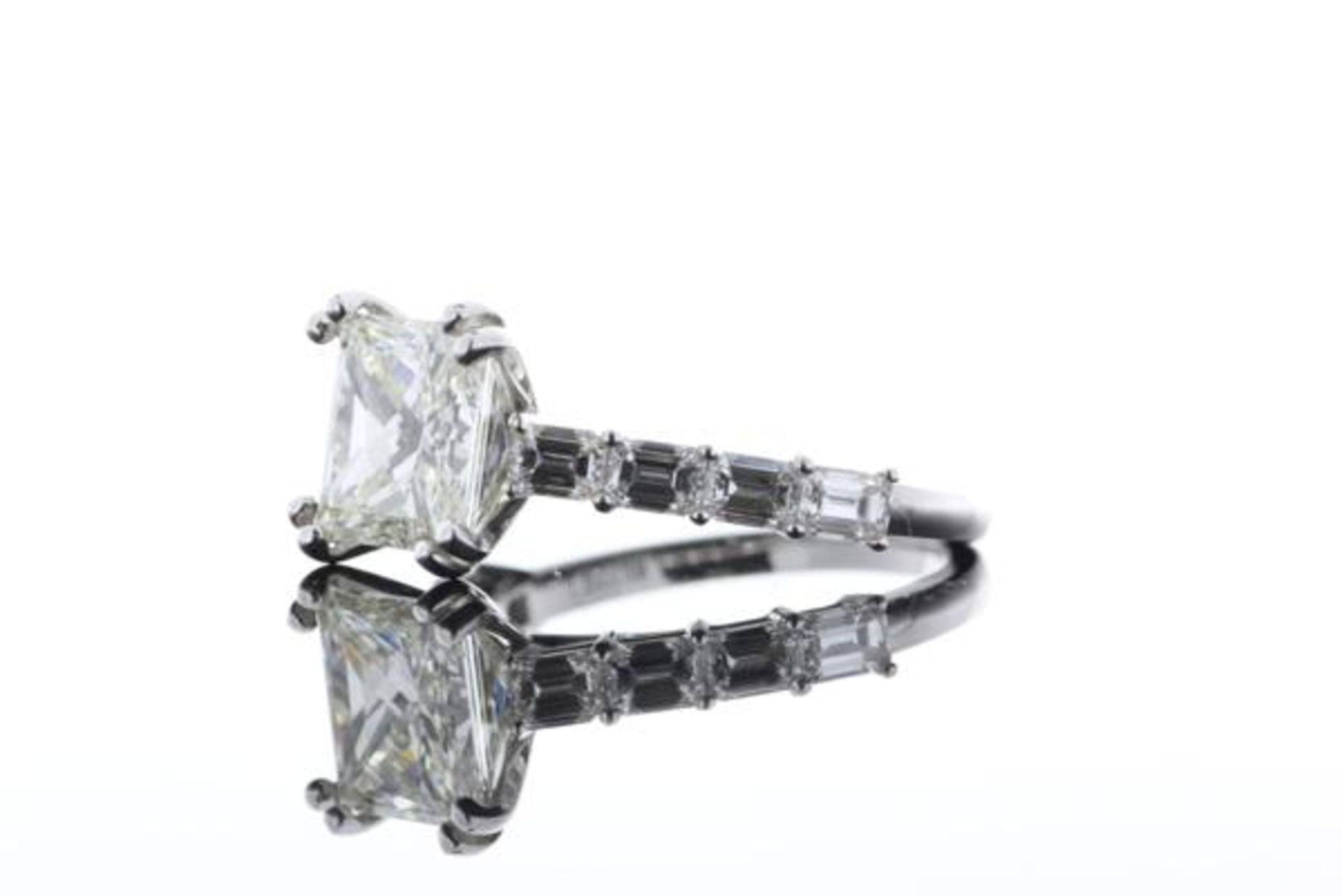 18ct White Gold Single Stone Princess Cut Diamond Ring with emerald shoulders 3.09 - Image 13 of 67