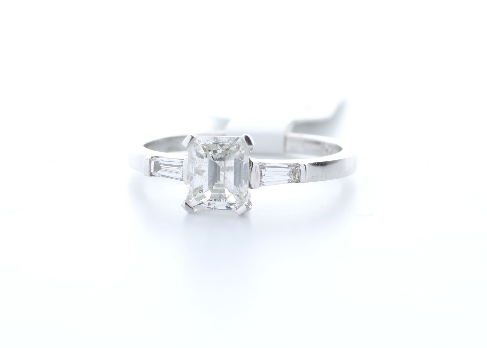 18ct White Gold Single Stone Asscher Cut Diamond Ring 1.33 - Image 2 of 2