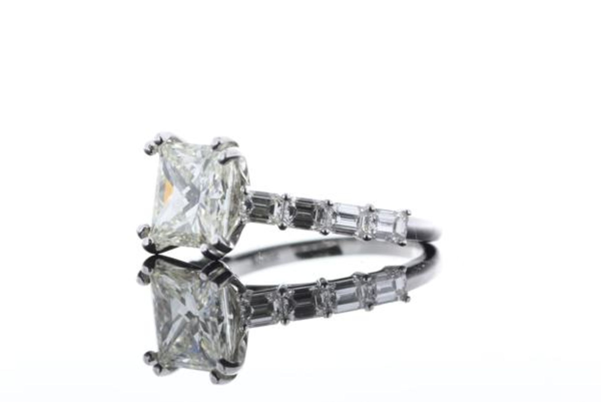 18ct White Gold Single Stone Princess Cut Diamond Ring with emerald shoulders 3.09 - Image 12 of 67