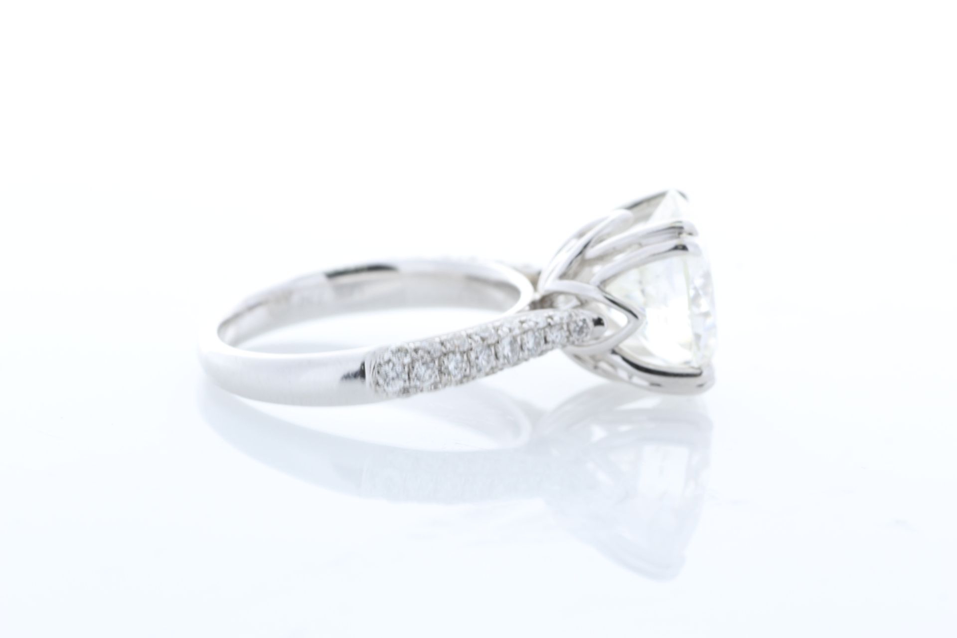 18ct White Gold Single Stone Claw Set With Stone Set Shoulders Diamond Ring 5.00 - Bild 7 aus 16