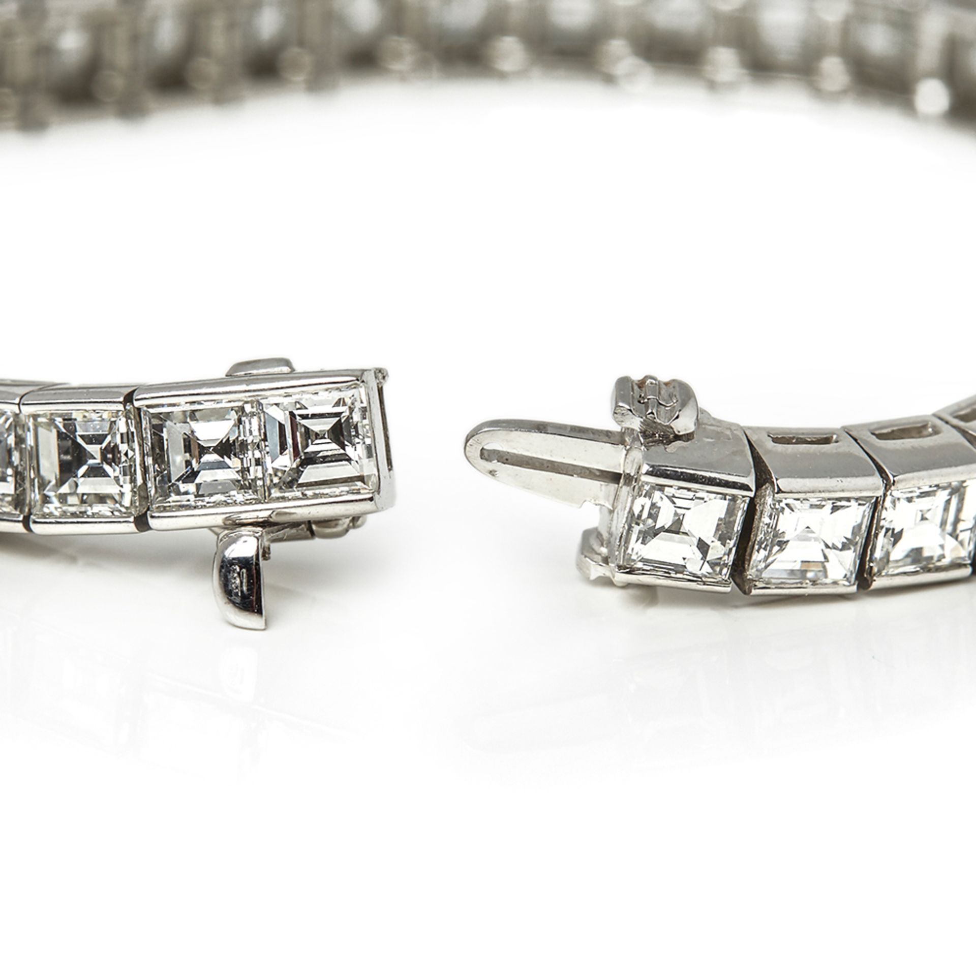 Cartier, Platinum Diamond Tennis Bracelet - Bild 4 aus 8