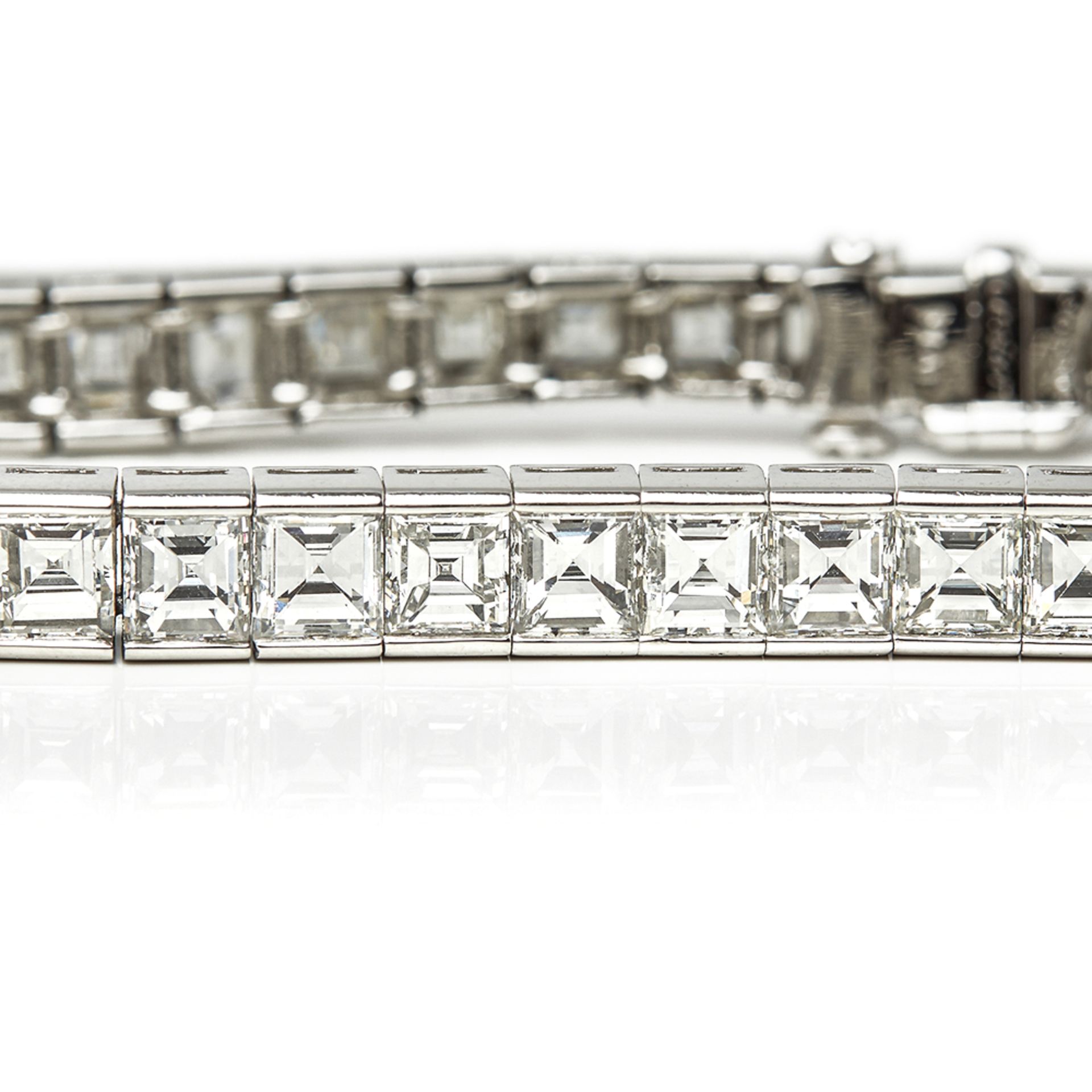 Cartier, Platinum Diamond Tennis Bracelet - Bild 5 aus 8