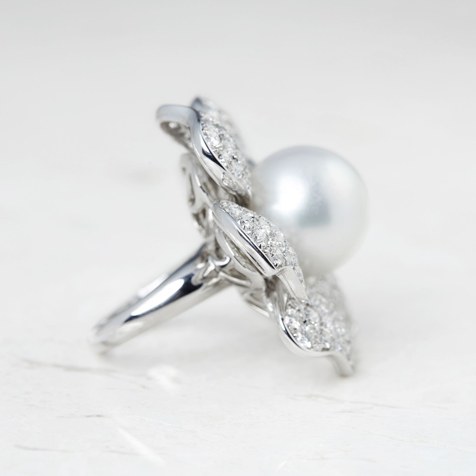 Picchiotti 18k White Gold South Sea Pearl & 7.80ct Diamond Flower Ring - Image 3 of 5