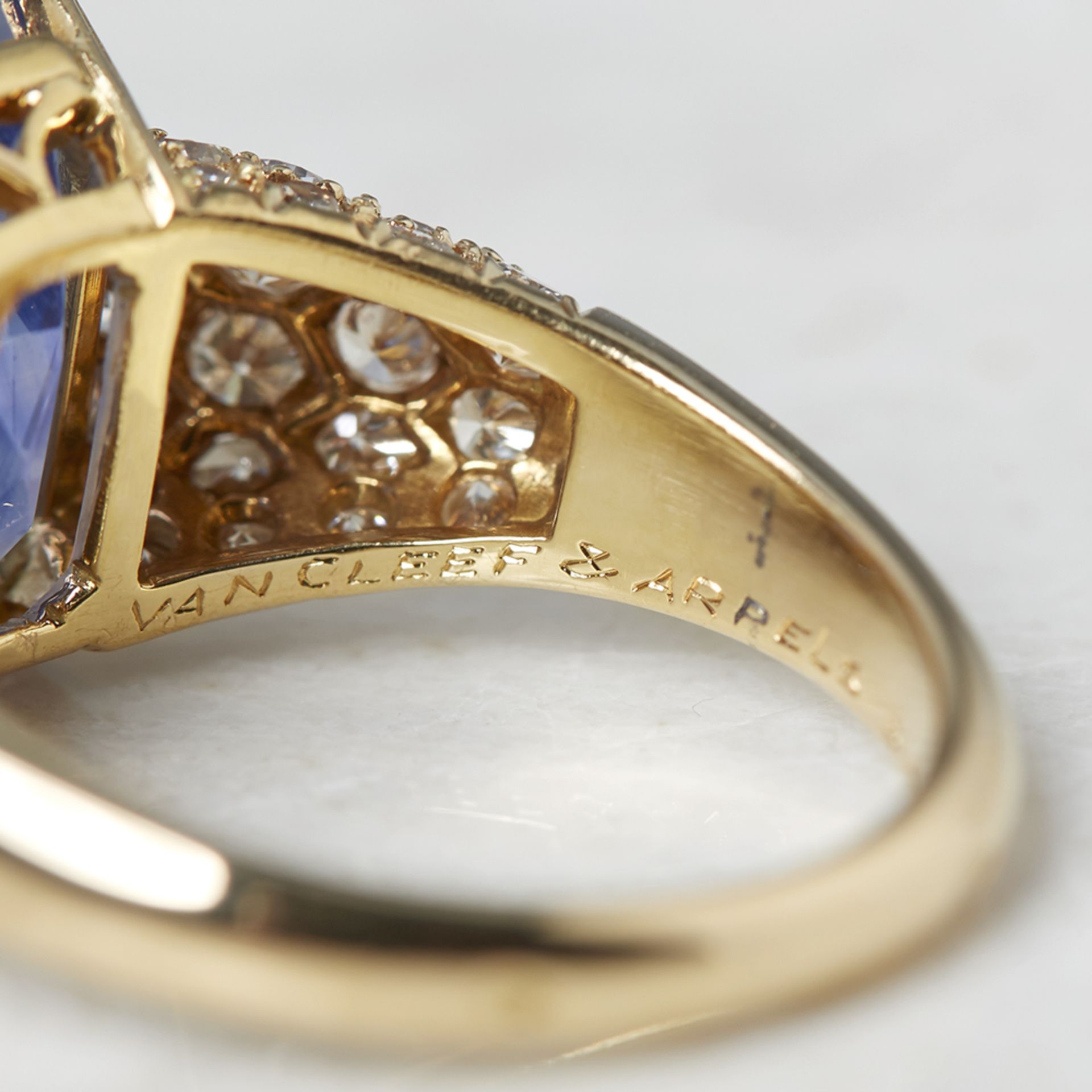 Van Cleef & Arpels 18k Yellow Gold 10.73ct Sapphire & 1.80ct Diamond Ring - Bild 7 aus 9