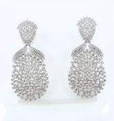 IGI Certified 14 K/585 White Gold Long Diamond Chandelier Earrings