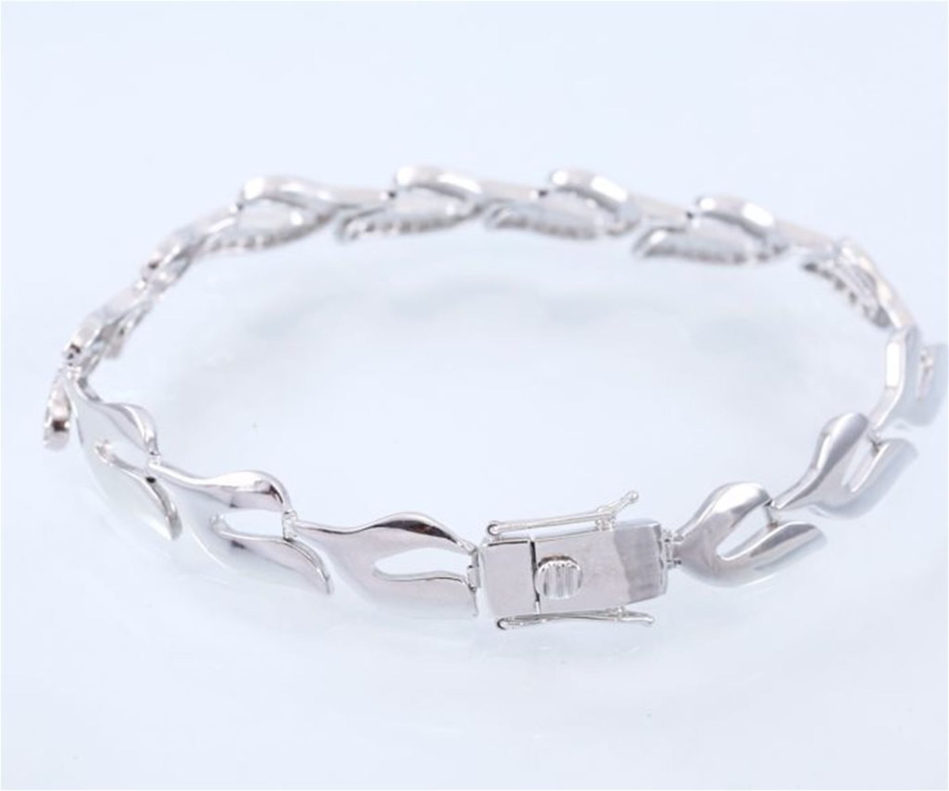 IGI Certified 14 K / 585 White Gold 2.76 ct. Designer Diamond Bracelet - Leaf Design - Image 3 of 10