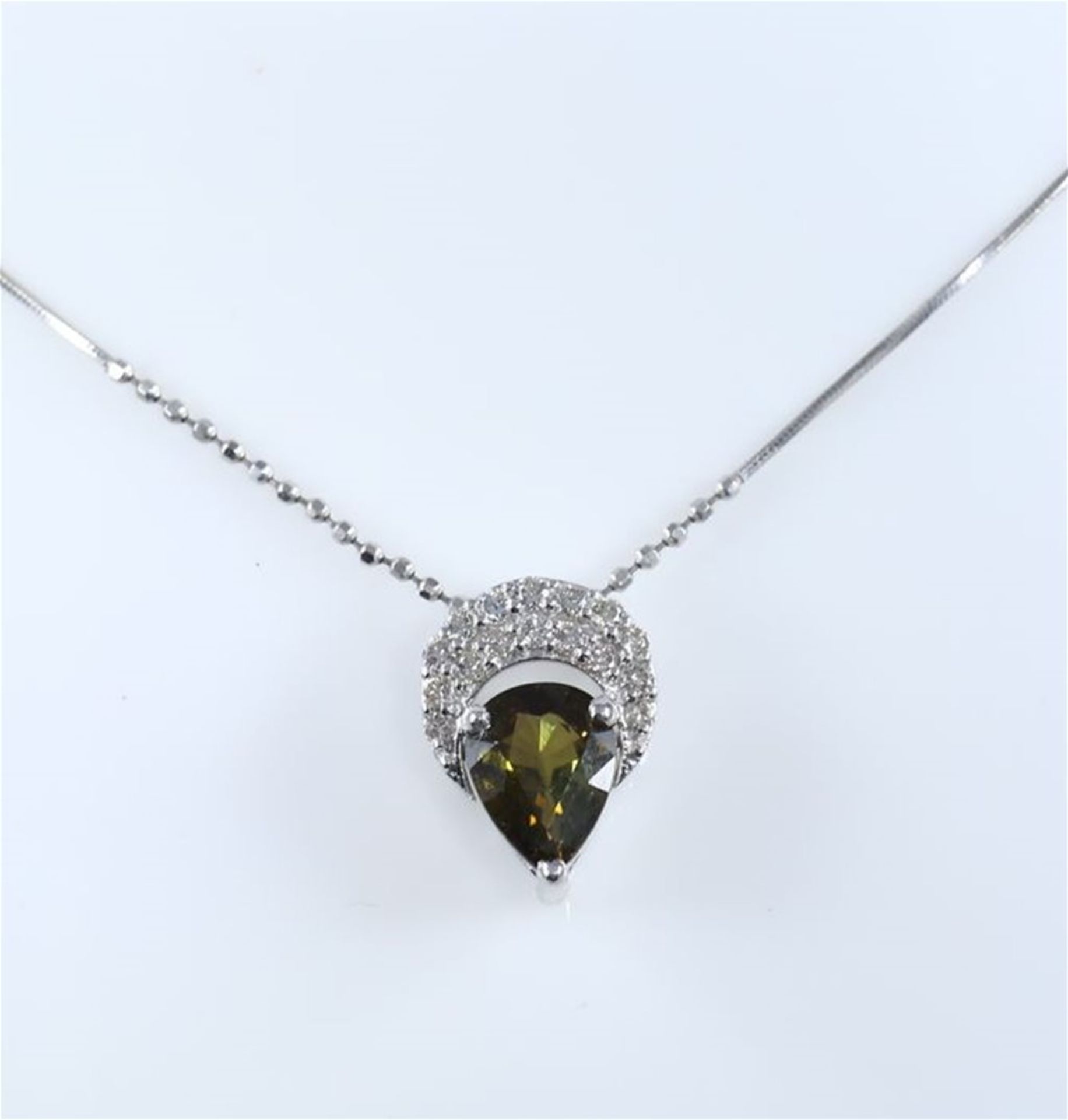 IGI certified 14 K Very Exclusive White Gold Alexandrite and Diamond Pendant Necklace - Image 4 of 10