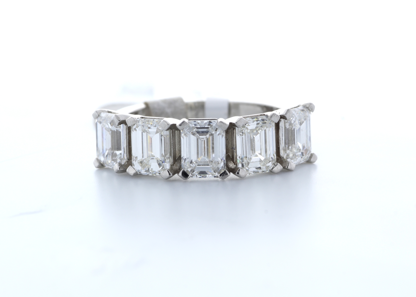 18ct White Gold Five Stone Emerald Cut Diamond Ring 3.50 - Image 2 of 2