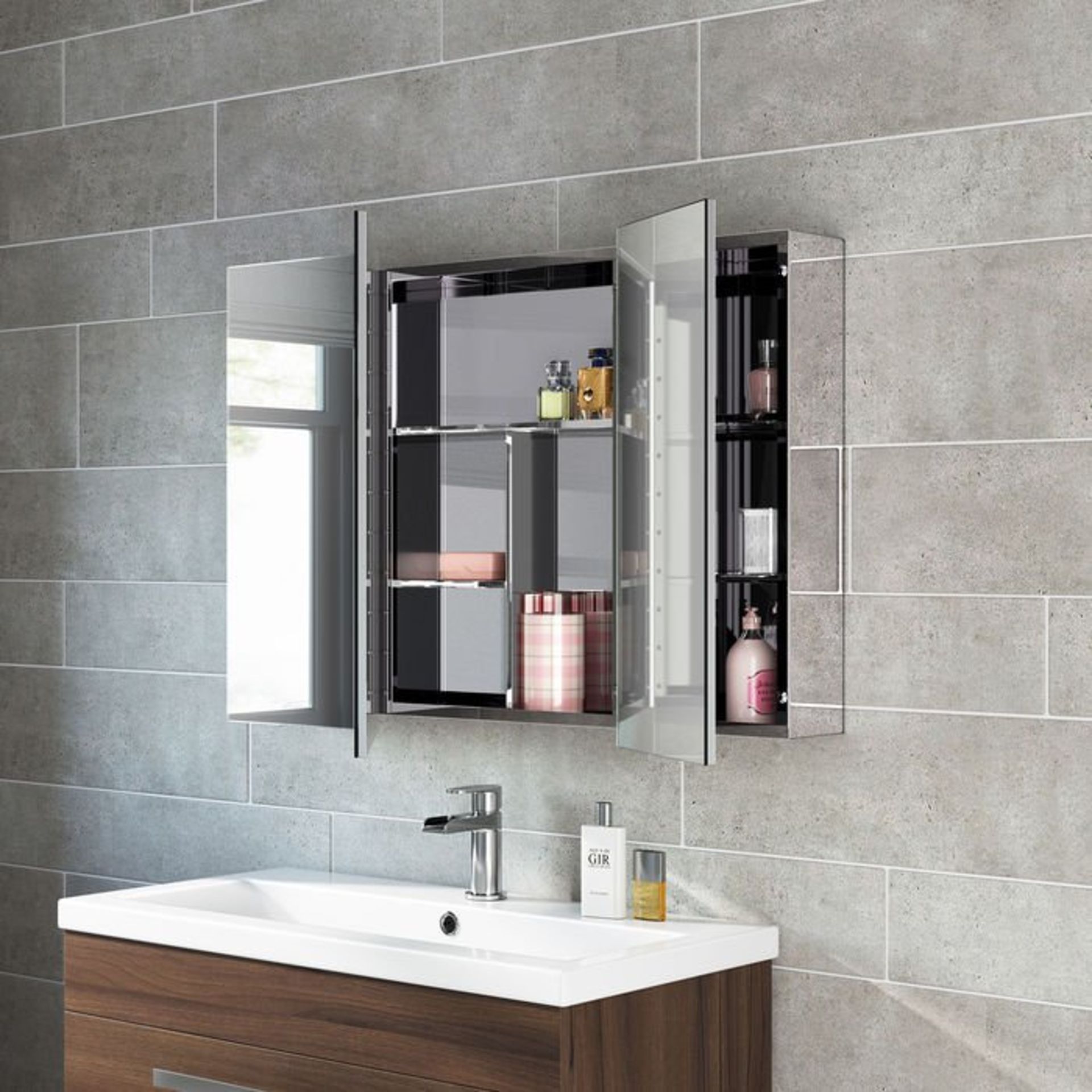 (S21) 600x900mm Liberty Stainless Steel Triple Door Mirror Cabinet. RRP £349.99. Made from high- - Image 3 of 4