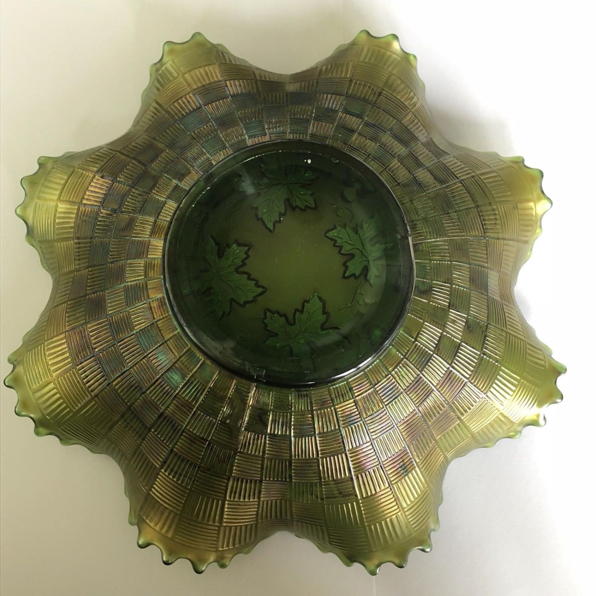 Ruffle Edge Carnival Bowl Amethyst irridescence on Green Glass - Grapes and Vine Leaves Pattern - Image 3 of 3
