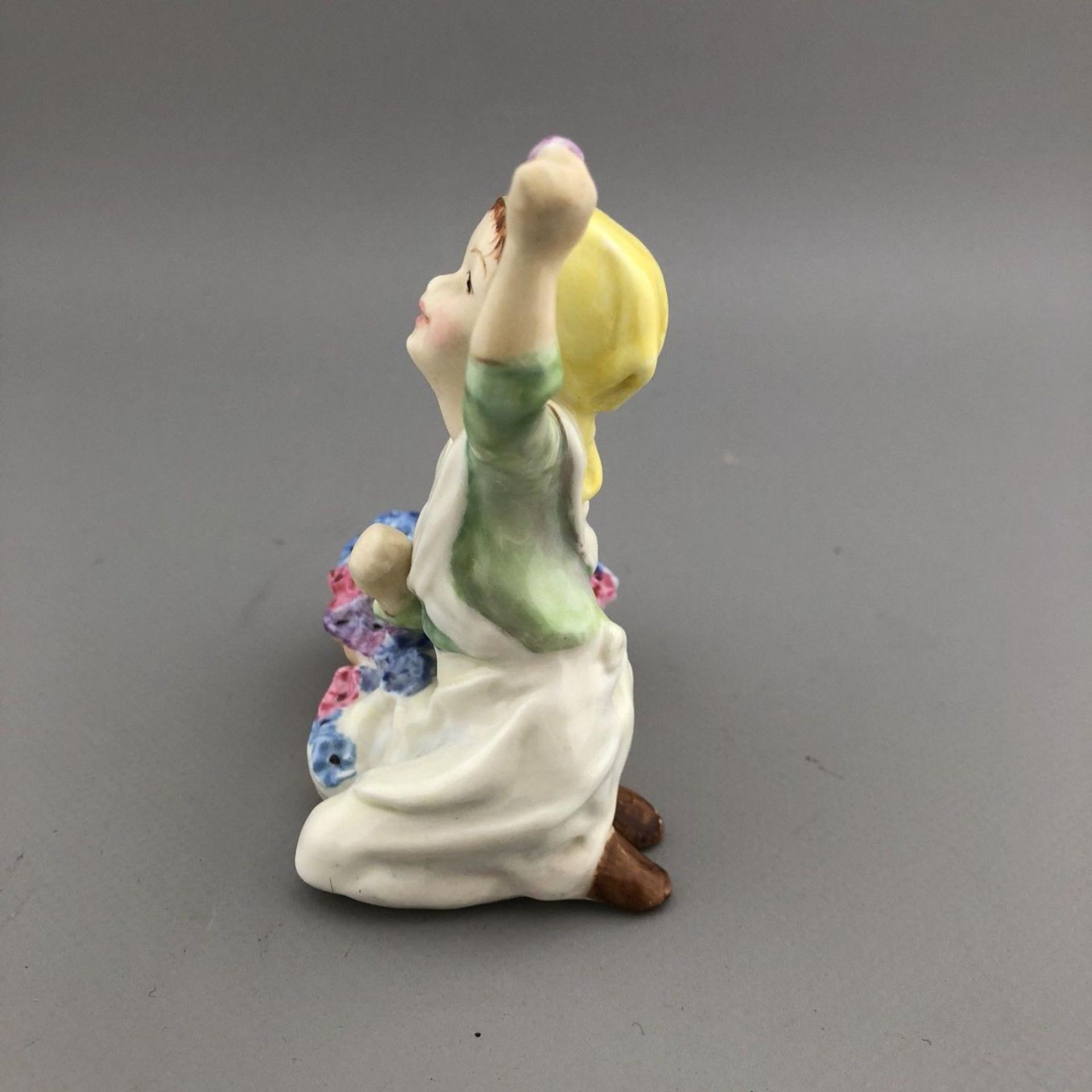 Royal Worcester Porcelain Children of the Nations Figurine ITALY 3067 - Image 5 of 6