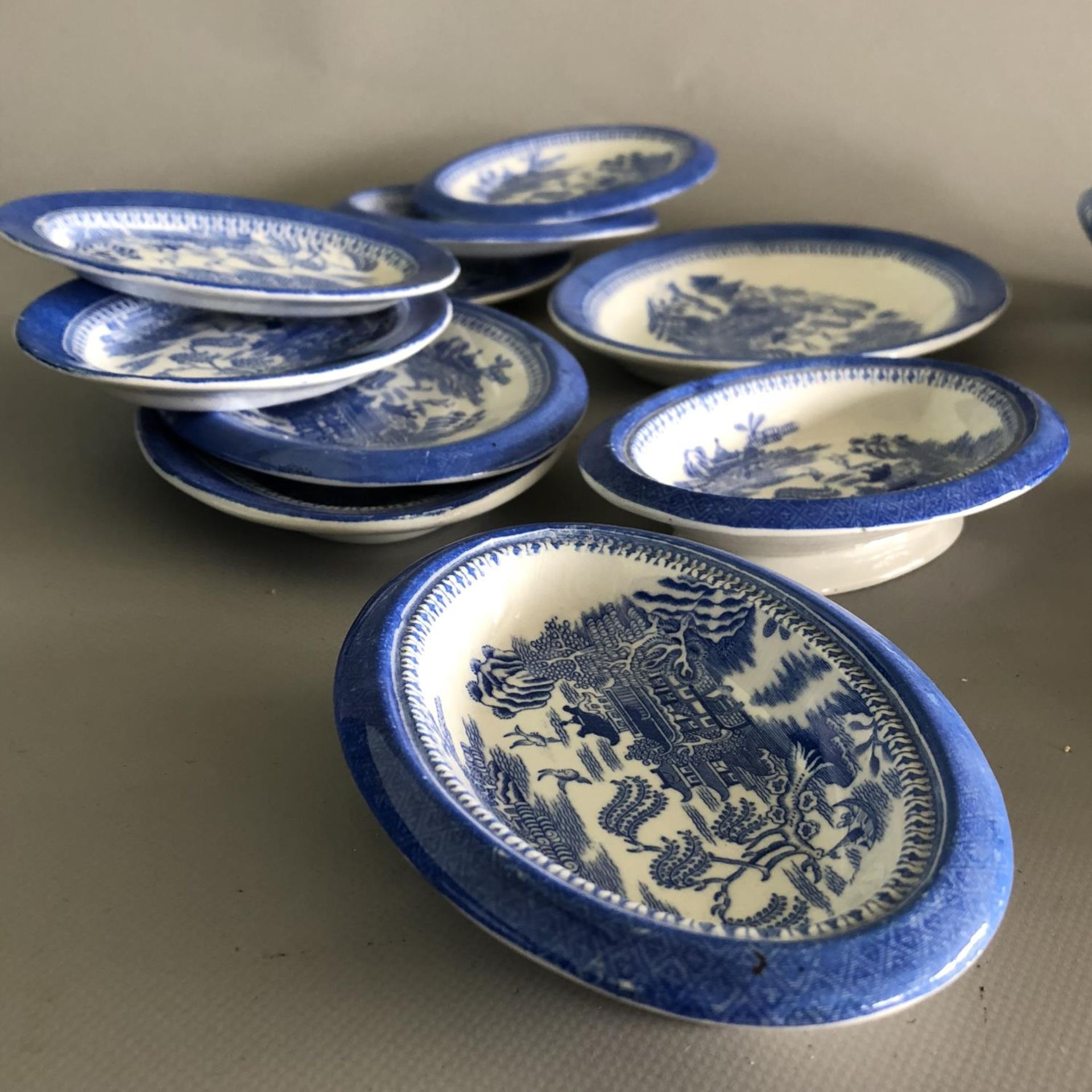 Copeland - Antique Willow Pattern Toy Child's Dinner Service 31 Pieces - c1860 - Image 9 of 9