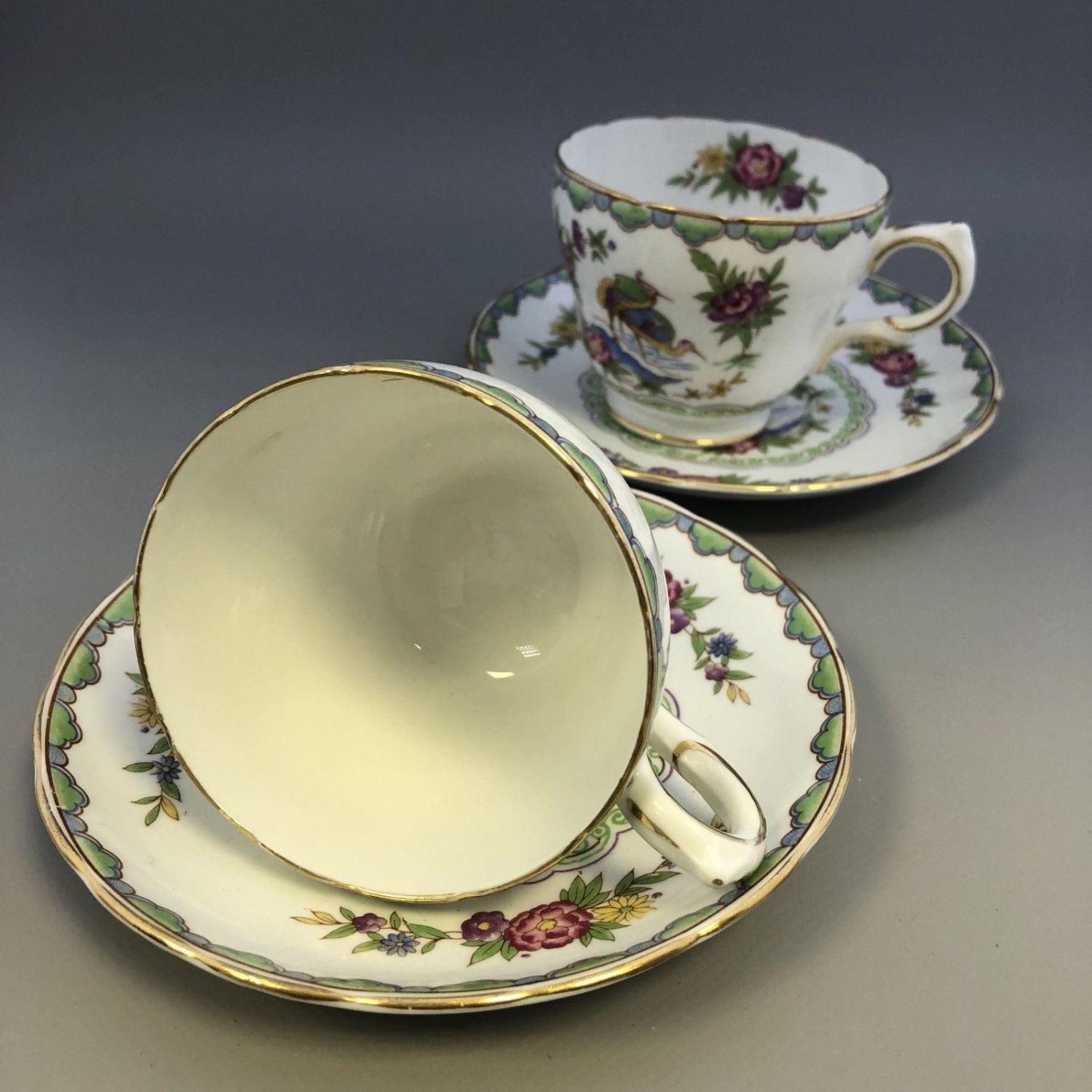 PAIR Vintage Grosvenor porcelain Tea Cup and Saucer NANSING green exotic birds - Image 5 of 5