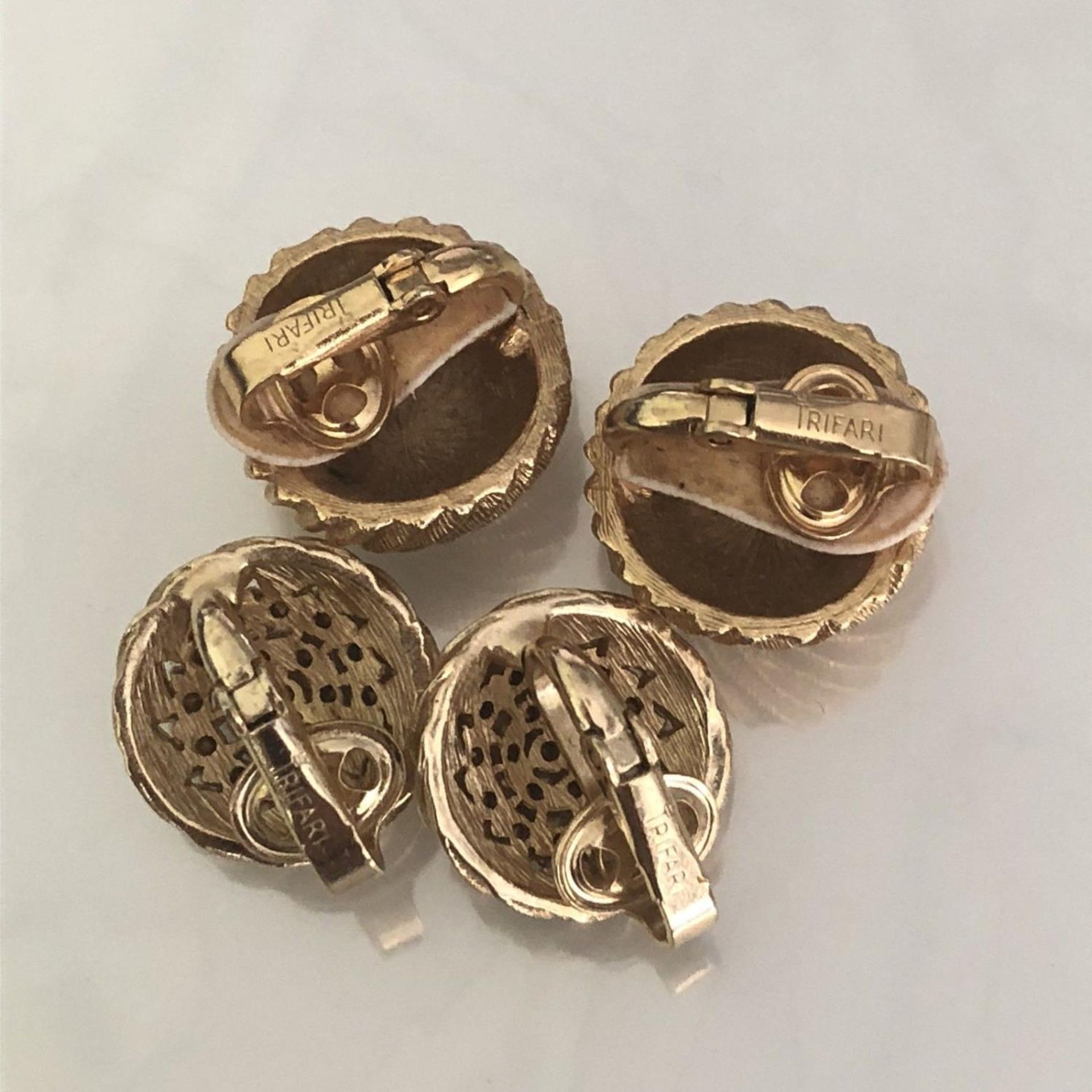 Two Pairs of Clip On Earrings by Trifari - Image 2 of 3