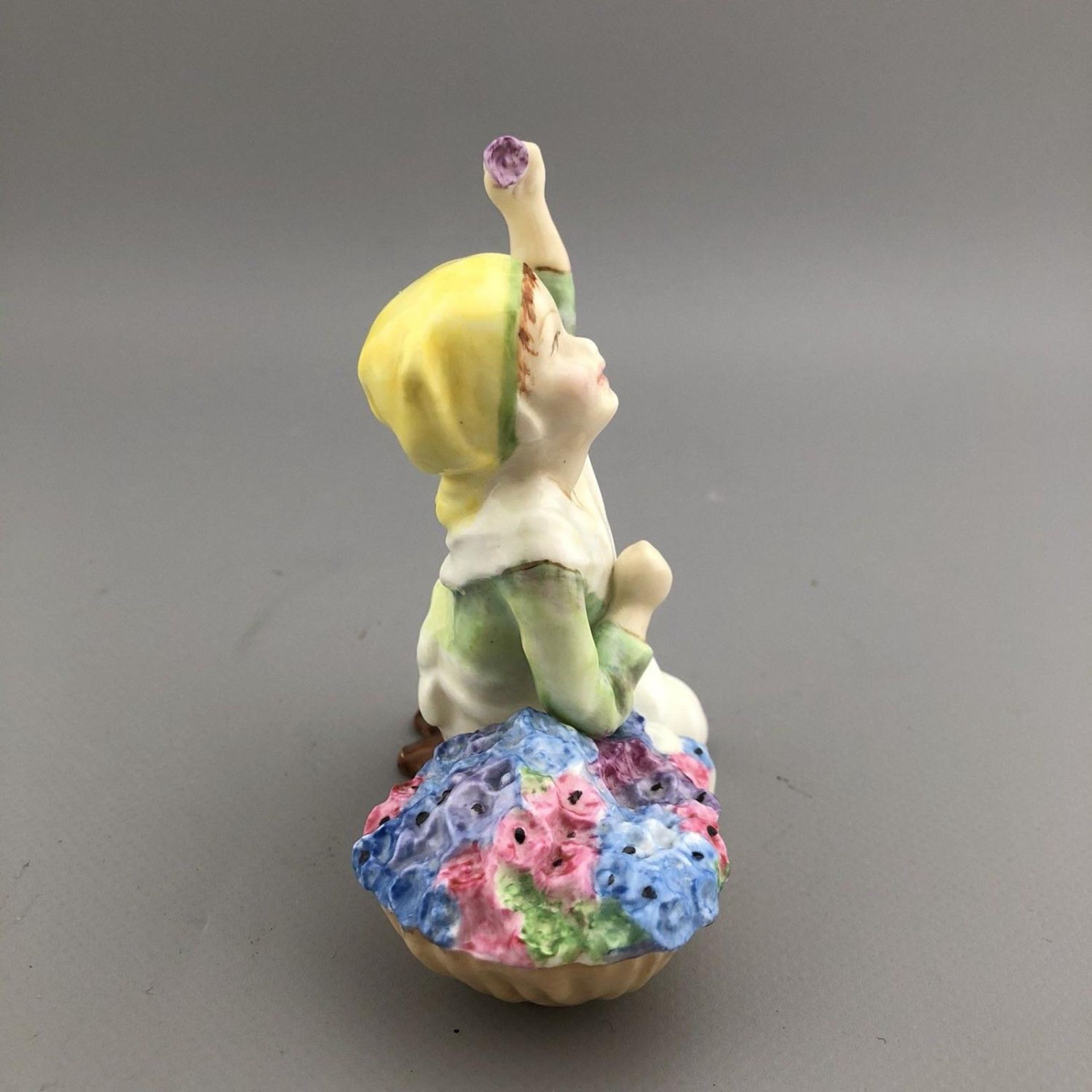 Royal Worcester Porcelain Children of the Nations Figurine ITALY 3067 - Image 3 of 6