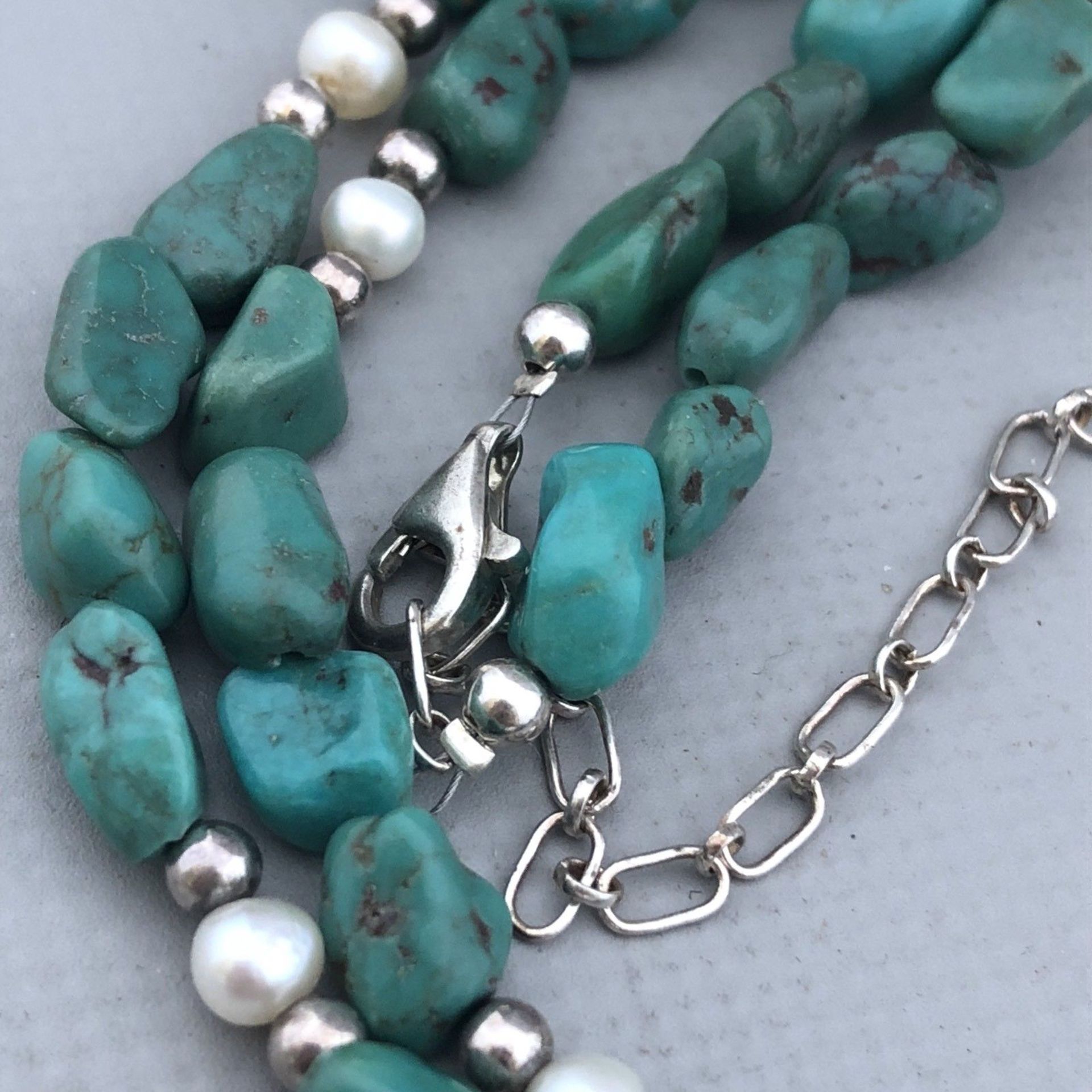 Native American design long necklace of turquoise, pearl and silver beads 925 by Relios - Image 3 of 3