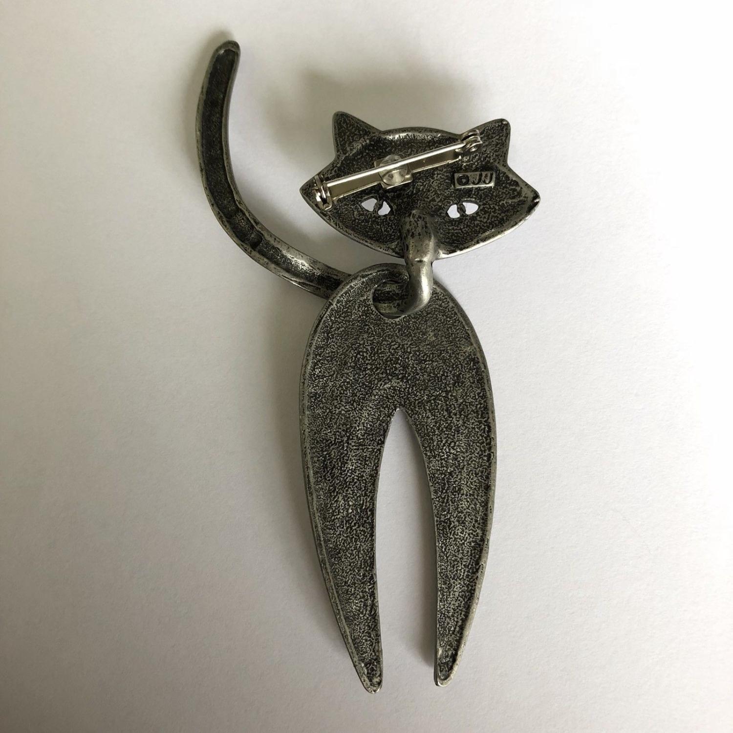 Vintage Signed JJ pewter Long Tailed Articulated Cat Brooch/Pin Body Moves - Image 2 of 3