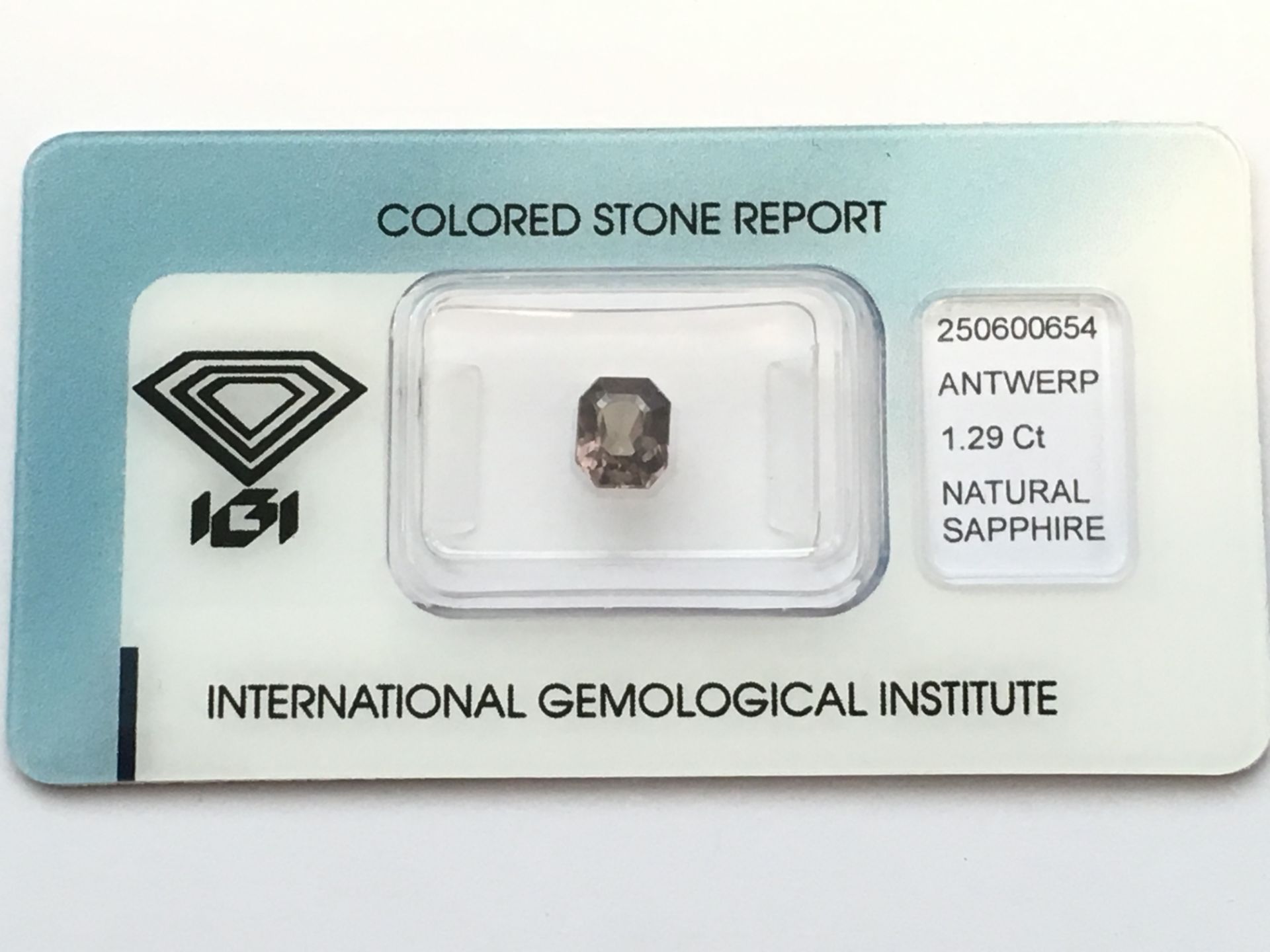 1.29Ct Natural Unheated Colour Change Sapphire With Igi Certificate - Image 3 of 5