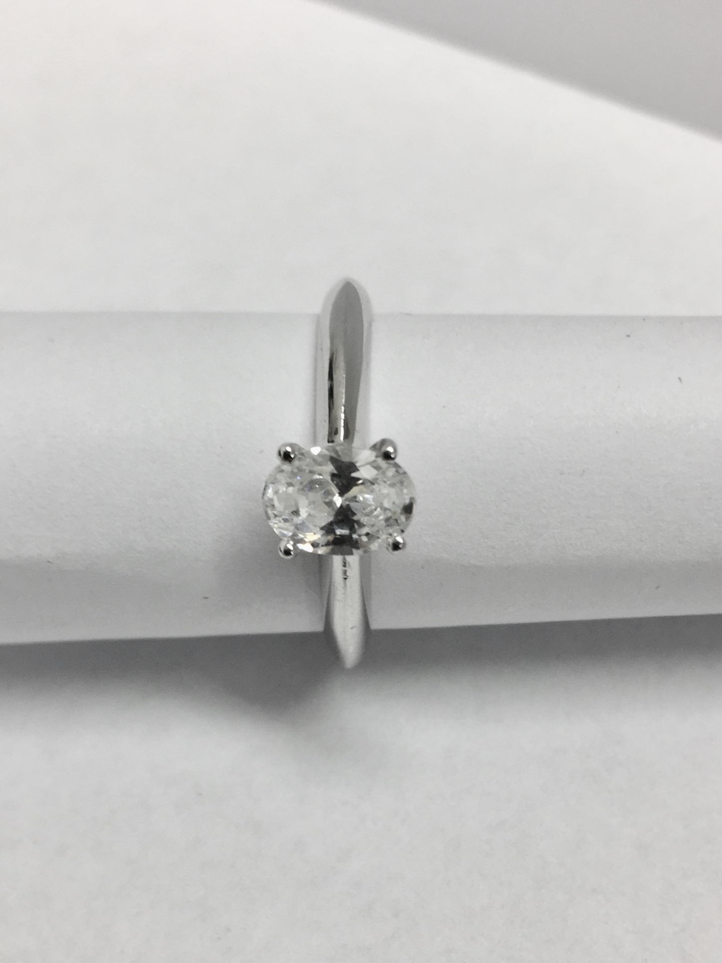 Platinum oval diamond solitaire ring.0.30ct oval diamond si clarity i colour,2.9gms platinum setting