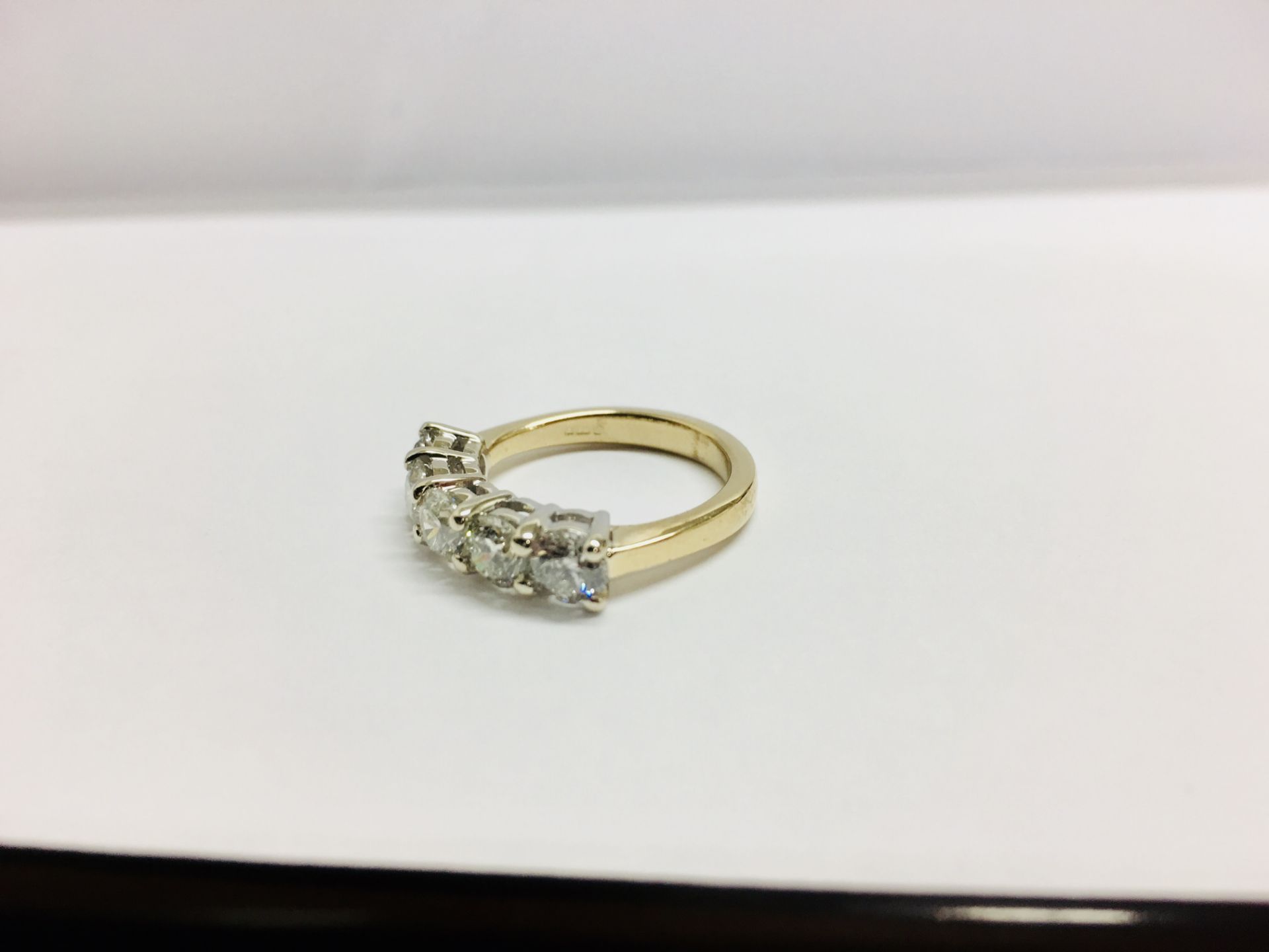 2.50ct diamond five stone ring. 5 x brilliant cut diamonds ( 0.50ct ) i colour and i1 clarity. 4 - Image 3 of 6