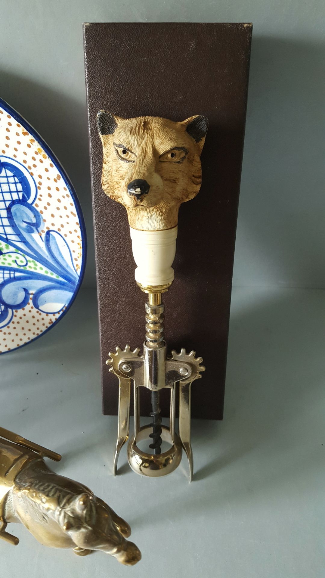 Antique Vintage Retro Boxed Fox Head Cork Screw Tin Glazed Style Delft Plate & Brass Horse & - Image 2 of 2