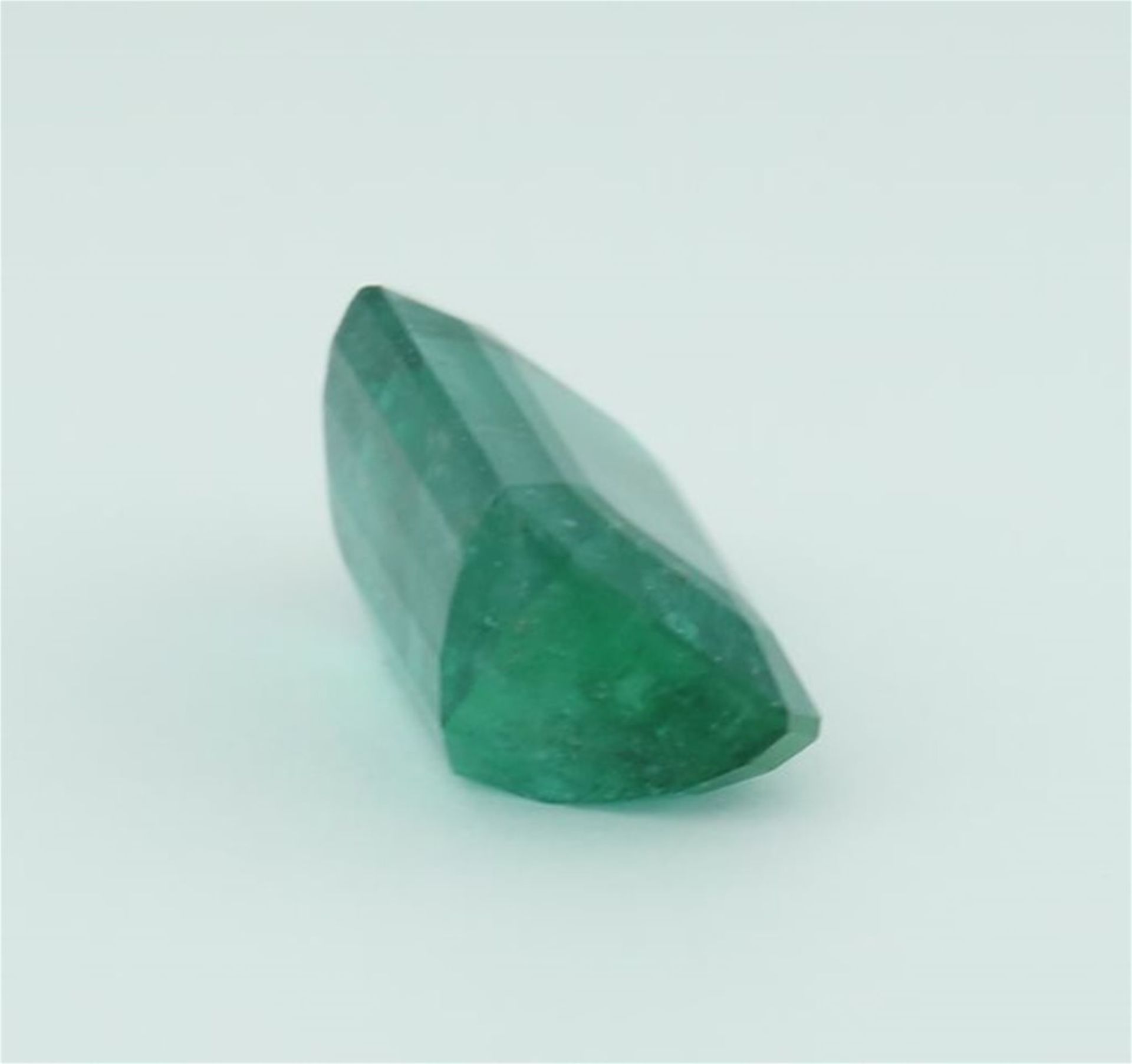 IGI Certified 8.44 ct. Emerald - Image 4 of 4