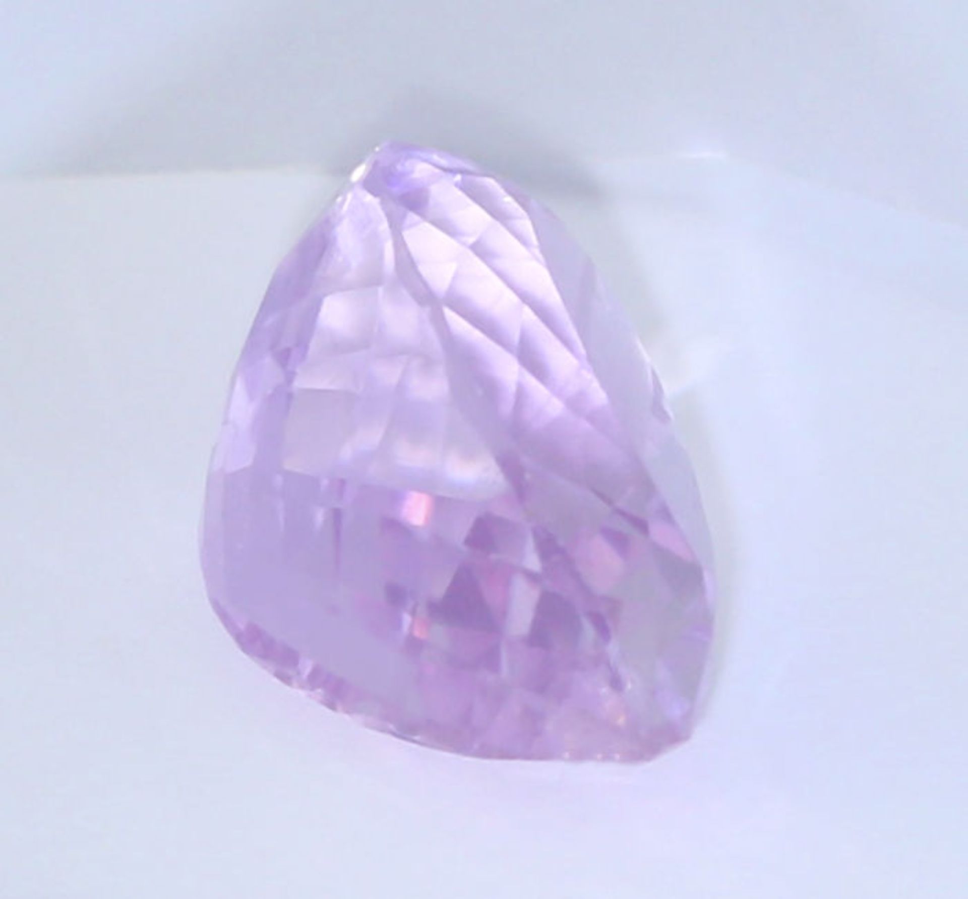IGI Certified 16.39 ct. Kunzite - Purple Pink - Image 5 of 6