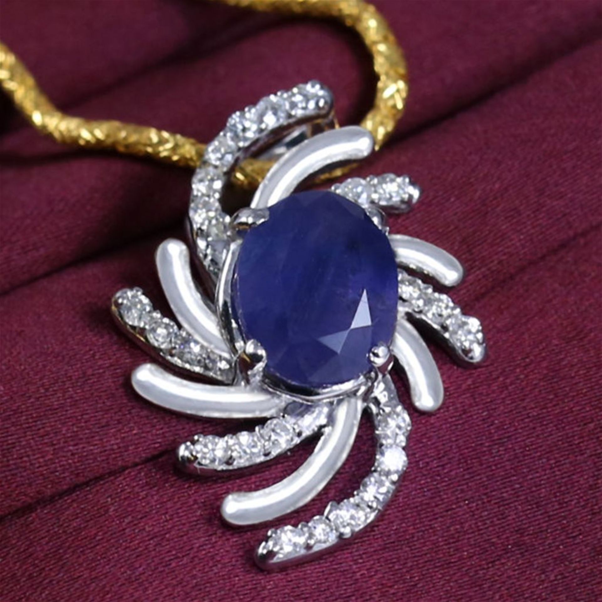14 K / 585 White Gold Kashmir Sapphire (GRS Certified) & Diamond Pendant - Image 3 of 10