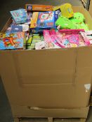 (OS42) Large Pallet To Contain 981 Items Of Various Brand New Items To Include: Disney Dory