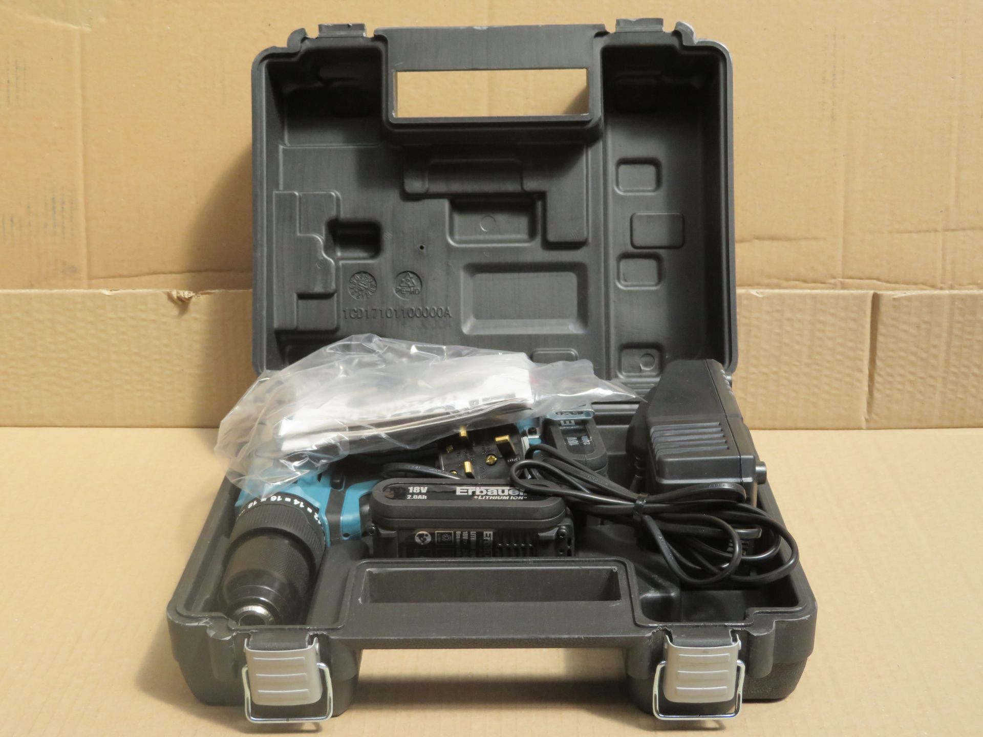 (A13) Erbauer Eri744Com 18V 2.0Ah Li-Ion Cordless Combi Drill - New Condition.