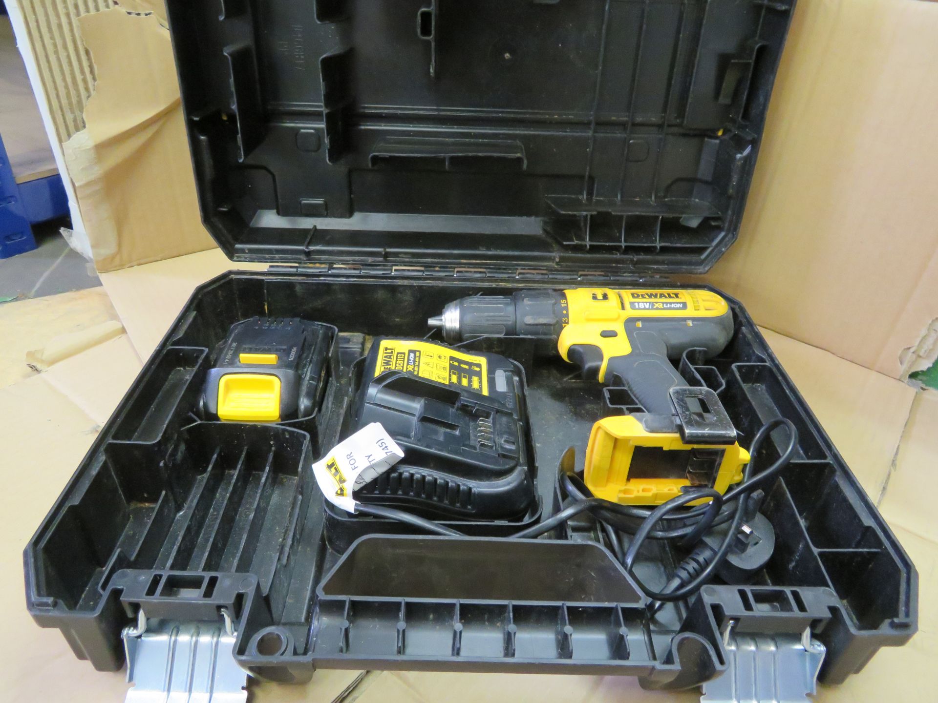 (A4) Dewalt Dcd776S2T-Gb 18V 1.5Ah Li-Ion Xr Cordless Combi Drill - Complete With 1 Battery & - Bild 2 aus 3