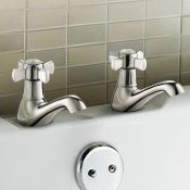 (V192) Cambridge Traditional Hot and Cold Bath Taps. Chrome Plated Solid Brass Traditional design